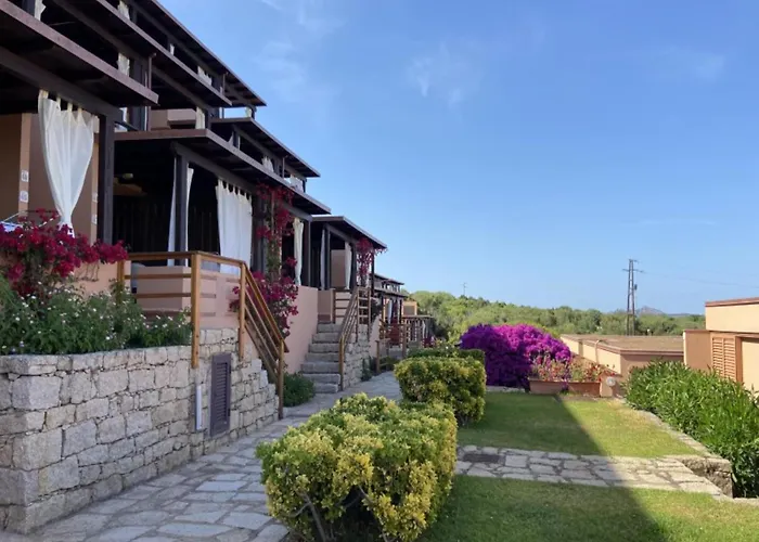 アパート In Di Arzachena, Sardinia カンニジョネ